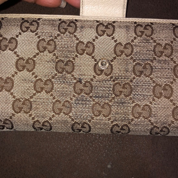 Authentic Gucci wallet - Picture 5 of 8